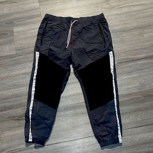 American Eagle Men’s Joggers